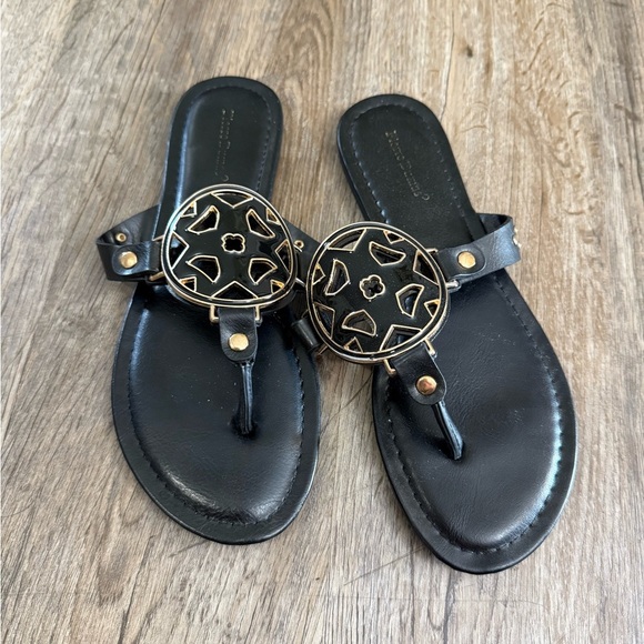 Pierre Dumas Thong Sandals - Picture 2 of 10